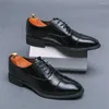 Dress Shoes Mid Heels Size 39 Men Chinese Wedding For 2024 Mens Black Sneakers Sport Original Style