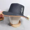 Fashion Women Designer Letter Pailletten Straw Hat Ceremonie Hoed Zon Hoed Flat Top bijgesneden hoed mannen en vrouwen cap brede zomergemmer hoed vissers hoed