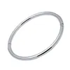 Chaîne Feme Feme Silver Color Brangle Bracelet lisse simple Solide Bracelet pour femmes Bijoux de charme Cadeaux d'anniversaire Y240420