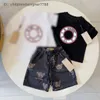 Yaz Tasarımcısı Bebek Giysileri Çocuk Giyim Setleri Kısa kollu T-Shirt Şort Yuvarlak Boyun Erkek ve Kızlar İçin İki Parçalı Spor Giyim Boyutu 90cm-150cm