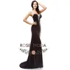 Robes de fête rose moda sexy one épaule cristal perle high fente noire velours robe de soirée