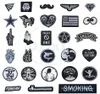 46 Styles 1 PCS Patches d'accessoires en noir et blanc pour les vêtements de fer sur les appliques de doigt DIY BRIOTS SKULLES BRODEMERIE STANTER ROUN3139270