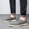 Chaussures décontractées Spring Summer Mand's Locs confortables hommes appartements Hommes respirants en dentelle en cuir souple Drive mocassins Mocasins Sneakers