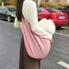 Piesujący przewoźnik Wygodna torba na ramię na zewnątrz Podróż Portable Cat Puppy Sling Tote przewożąca materiały eksploatacyjne