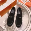 24 H Guangzhou Yüksek Baskı İngiliz Tarzı Küçük Deri Kilit Toka Lefu Ayakkabı, Bir Adımlı Tembel Düz Ayakkabılar Giymek, Kadın İnternet Ünlüleri Aynı