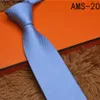 Modeontwerper banden voor mannen stropdas plaid letters strepen luxe zakelijke vrijetijds vrijetijds zijden stropdas cravat met box sapeee