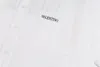 23人のアパレルメンズデザイナーTシャツ幾何学パターンマンカジュアルシャツ男性ルクサ衣類パリストリートトレンドヒップホップトップTEES衣類TシャツZPCS240