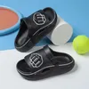 Designer slippers voor mannen en vrouwen zomer buitenglaasjes sandalen 215