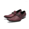 Dress Shoes Italiaanse mannen Leather Red Trouwfeest Puntige teen Flats Classic Formele Sapato Social Size 47 Loafers