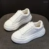 Casual Shoes Comemore 2024 Fashion Sports But Platforma Damskie Sneakers Wiosna lato oddychająca siatka gruba dolna biała kobieta