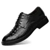 Chaussures décontractées All-Match Men Crocodile Modèle Robe de mariée chaussures à lacets à lacets pour hommes Business Oxfords Oxfords