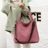 Сумки для плеча женская модельерная сумка Crossbody для 2024 г. Женский мессенджер женский кошелек Lady Canvas Тканевая сумочка