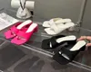 Zomer nieuwe ronde hak clip teen slippers voor dames one line sandalen ontwerper anti slip externe slijtage comfortabele middelste hakschoenen EU35-40 met doos