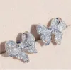Nya ankomst lyxiga smycken 925 Sterling Silver Pave White Sapphire CZ Diamond Gemstones Bow Earring Party Women Wedding Stud Earri1439827