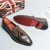 Chaussures habillées Mandons pour hommes Papillons de mode Round Toe Slip-On Mariage Cuir de bureau