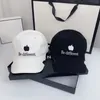 Bérets Designer Medes Femmes Black White Lettre broderie Street Fashion Retro Cap Baseball Sun Flat Hat