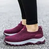 Casual Shoes Damens Feste Farbe Strick-Turnschuhe auf weiche Sohle-Plattform atmungsaktives leichter Low-Top-Socke