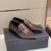 Chaussures habillées designer de haute qualité Luxury confortable Gentuine Cuir Bureau Men de boucles décontractées formelles Brown noir