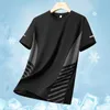 Męskie koszulki męskie jedwabna krótka koszulka T-shirt Summer Cool and Represing Szybkie suszenie luźne odprawy sportowe Y240420