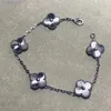 Bracelet et collier de trèfle à quatre feuilles style