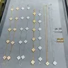 Colar de trevo de quatro folhas de alta qualidade Silver 20 Flowers Gold Bated 18K Designer para Mulher T0P Materiais Avançados Impede Alergias Designer Premium Gifts 030A