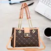 Werkseitig Großhandel Womens Umhängetasche elegantes Fan Retro bedruckte Kettenbeutel süße Band Bow Frauen Handtasche Großgeprägter Leder Messengerbeutel 6276#