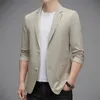 Мужчина повседневная костюма корейская версия Mens Spring и осень Thin Business Higher Higher Casual Jacket 240407