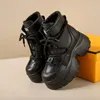 Casual Shoes 2024 Kvinnor Varma vinter Ankelstövlar 10 cm klackar Chunky Leather Cotton High Platform Päls Kvinna Zapatos Mujer