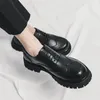 Brogue Round Head Leather Brand Luxury Men Casual Driving Designer Black Tjock Soled Lace Up Oxford Shoes Wedding Dress 240410