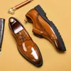 Dress Buty 2024 Classic Business Men's Fashion Eleganccy formalny ślub mężczyźni poślizgnąć się na biurze Oxford dla czarnego brązu