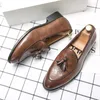 Casual Buty Męskie skórzane mokasyny Wygodne mężczyźni UBieraj się Moccasins Gentleman Elegantes Tassel Oxford