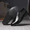 Lässige Schuhe Mazefeng Marke 2024 Ly Herren Patent Leder Kopf Weiche Anti-Rutsch-Fahrer Frühling
