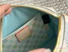 Luxur Designer Bag Boston Pillow Bag Cowhide Handhelda axelportfölj Mailman Bag Fashionable mångsidig elegans Speedys 20 Handväska axelväska