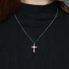 Enkel Ruby Diamond Cross Pendant Real 925 Sterling Silver Party Wedding Pendants Halsband för kvinnor Män Moissanite Jewelry Gift219L