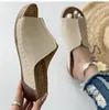 Chaussures décontractées Sandales pour femmes de la mode d'été et taille des classiques Slip on Slipper Basic For Women Footwear Zapatos de Mujer