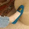 أحذية غير رسمية 2024 Spring Women Suede Flats Retro Tassel Low Cheels Round Round Toe Poster للباليه النسائي