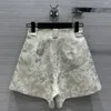 Shorts féminins 2024 printemps d'été Versatile Gold papillon haute