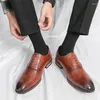 Chaussures décontractées 2024 Brand Robe de commerce classique Oxford Suit Men's Office Fashion Fashion Elegant Formal Wedding Adulto for Men