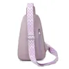 Kvinnors väska bröstväska sommar kreativ stil axel slitage resistent messenger väska pu läder crossbody väska slingväskor för kvinna 240419