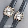 Cuarzo de moda de alta calidad Menores Mujeres Gold Silver Dial Sapphire Glass Cuero Strap Wutwatch Classic Square Vestido CL306E