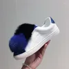 Chaussures décontractées fornihapfirafs bleu noir charmant pompom fourrure embelli les baskets basses femmes patchwork en cuir couleur mixte couleur