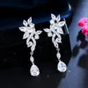 Dangle Ohrringe Beaqueen Elegantes Wasser Drop Engagement Hochzeit für Frauen glänzende weiße Kristall Cz Stones Bankett Dinner Schmuckgeschenk E453