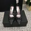 2024 Water Diamond Small Doft High Heel Shoes For Women's Back Luft mångsidig elegant handgjorda pärlspetsade sandaler