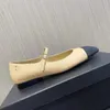 2024 Nya designer Mary Jane Shoes Women's Casual Flat Shoes Pointy Chunky Sandals Designer Sandaler Round Head Boat Shoes Luxury Real Leather Designer Dress Shoes