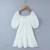 Collier de printemps à manches bouffées robe féerie princesse blanche