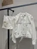 Suisses de survêtement pour femmes ensembles de veste blanche de haute qualité printemps de haute qualité avec des combinaisons pour les vêtements damés 2024 Luxury Gdnz 4.13