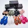 Luxurys Designer Sandals Melissa Signフラット高品質のサンダル女性レターローファースリッパピンクトレンドブランドスリッパサマービーチゼリーシューズ