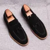 Kleding schoenen echte lederen mannen handgemaakte luxe suède loafers heren mocassins kwastjes zwart bruin bruiloft casual flats