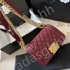 2024 Shoulder Bags Designer Classic Diamond Quilted Le Boy Flap Bag Sheepskin Crossbody Sier/gold Hardware Chain Women Square Handbags Outdoor Sacoche Purses