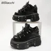 Casual skor gotiska kvinnor sneakers rock 6cm plattform punk stil metall dekoration häl höjd snörning rivet tjockt botten läder